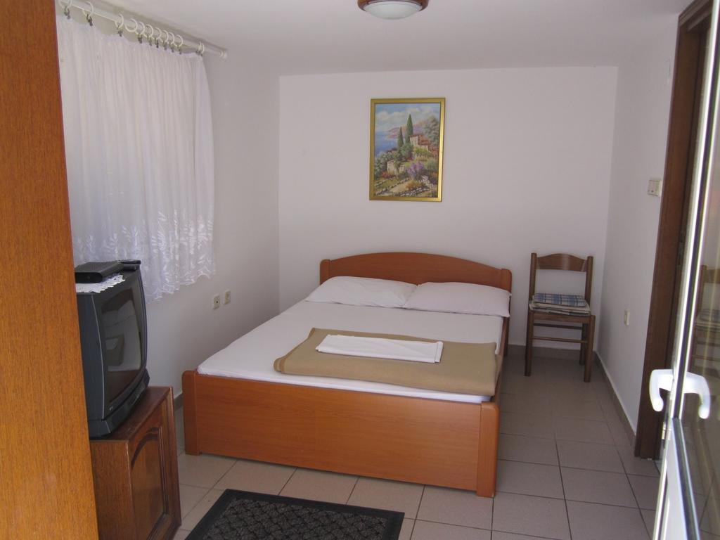 Apartments Antonia Malinska Habitación foto